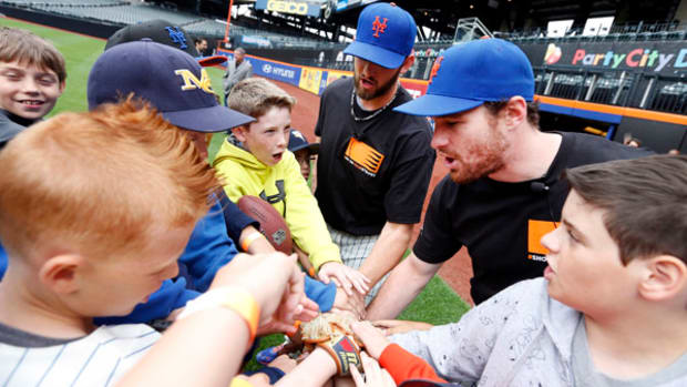 Little Leaguers Take Over Citi Field